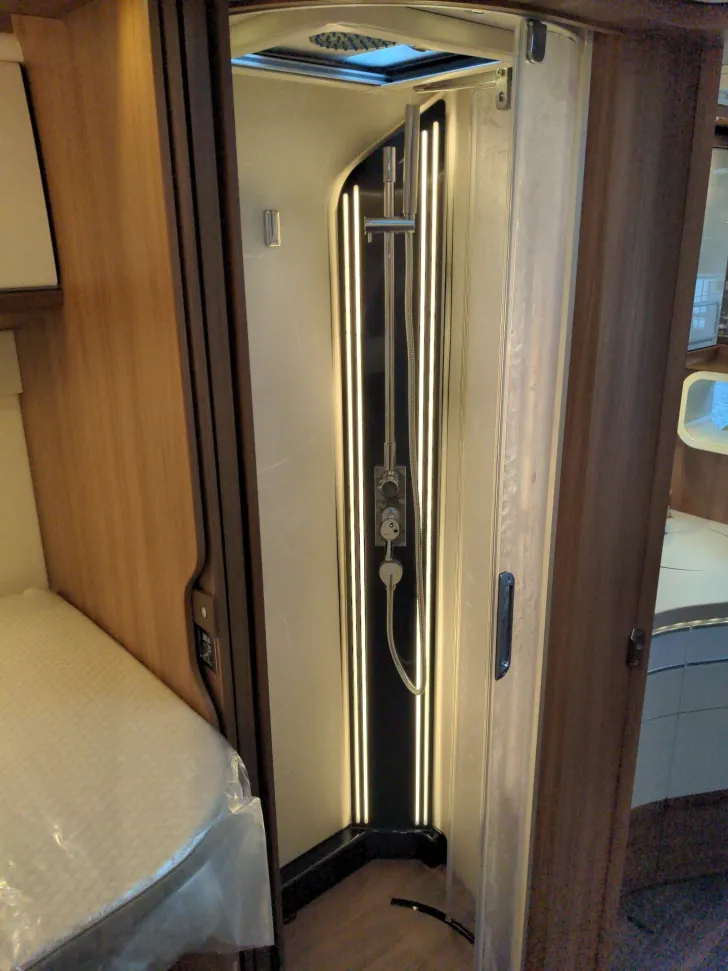 Fahrzeugbild Carthago E-LINE I 50 LE #15