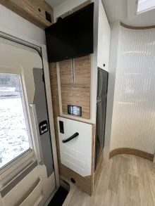 Fahrzeugbild Pilote Pacific P696D Hubbett - Solar - Markise #7