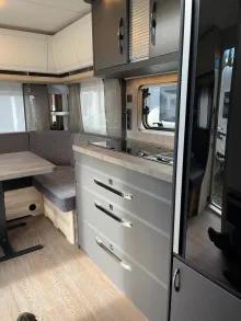 Fahrzeugbild Hobby DE LUXE 460 UFE #6