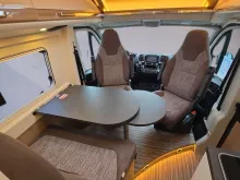 Fahrzeugbild Malibu CHARMING 640 LE K COUPE #10