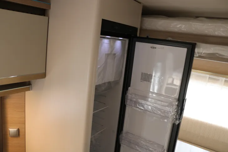 Fahrzeugbild Bürstner Premio Plus 440 TK+ALKO Big Foot+kompl. Duschpaket #23