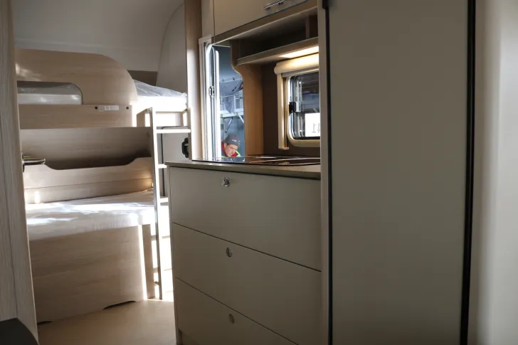 Fahrzeugbild Bürstner Premio Plus 440 TK+ALKO Big Foot+kompl. Duschpaket #27