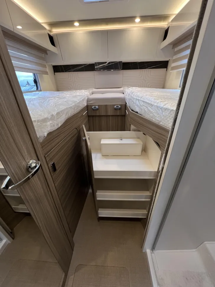 Fahrzeugbild Bürstner Lyseo I 727 G #20