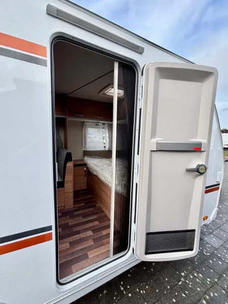 Weinsberg CaraOne EDITION HOT 550 QDK Multifunk. 3er Etagenbett