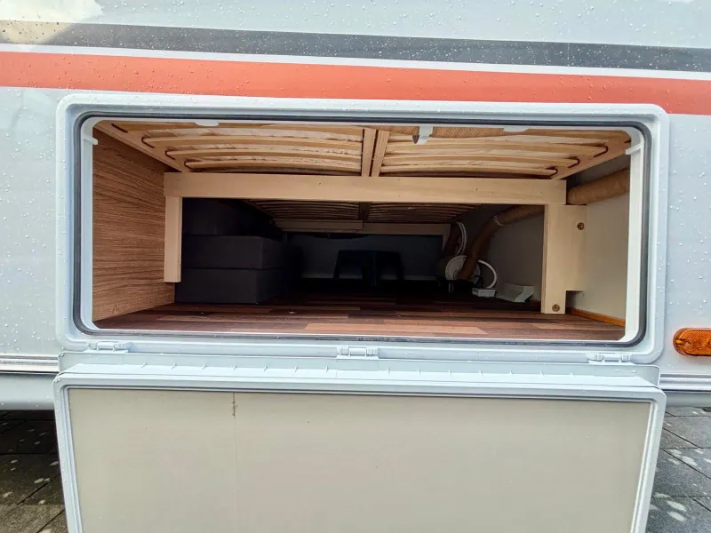 Weinsberg CaraOne EDITION HOT 550 QDK Multifunk. 3er Etagenbett