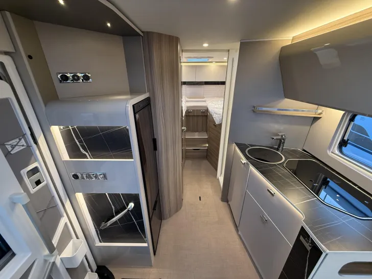 Fahrzeugbild Bürstner Lyseo I 727 G #17