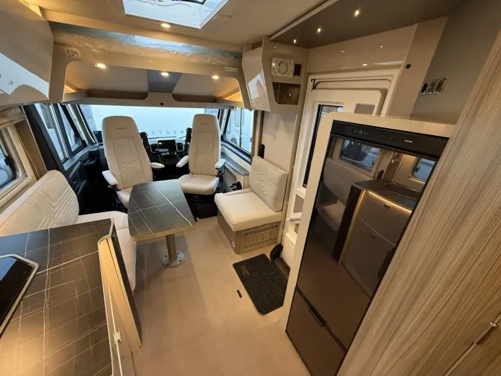 Fahrzeugbild Bürstner Lyseo I 727 G #29