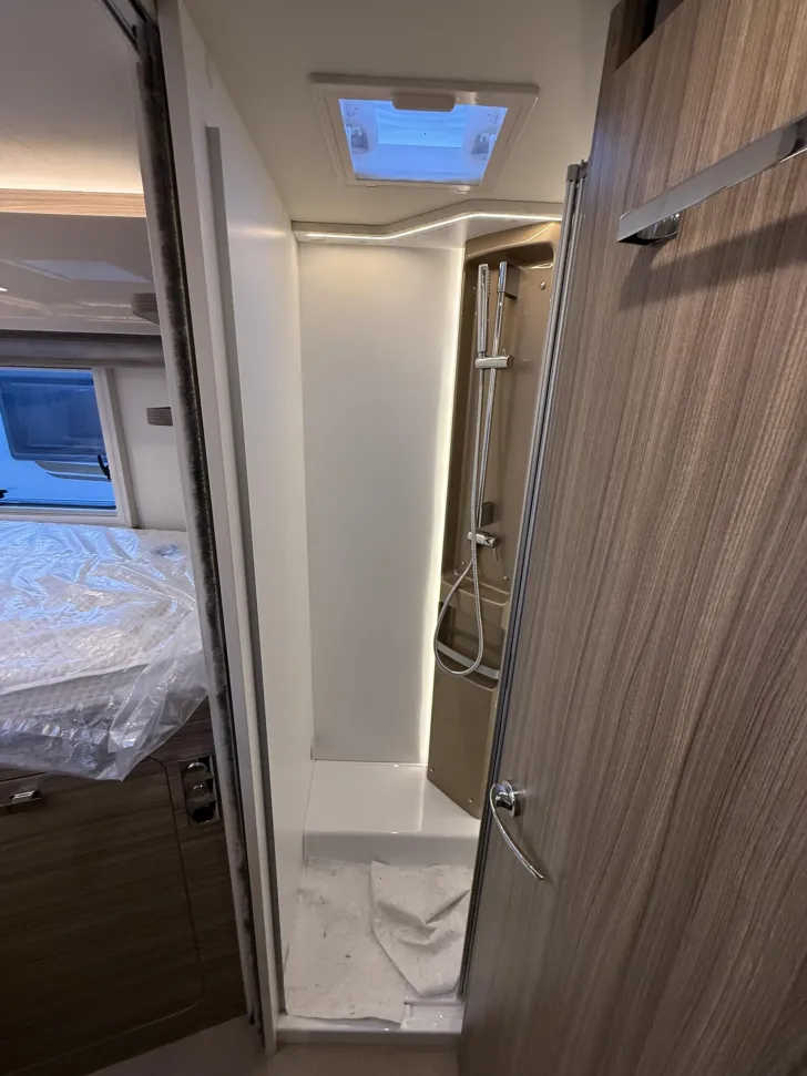 Fahrzeugbild Bürstner Lyseo I 727 G #33