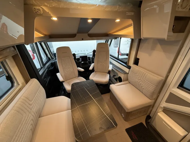 Fahrzeugbild Bürstner Lyseo I 727 G #35