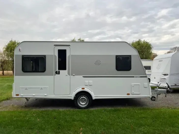 Fahrzeugbild Knaus Sport 450 FU Ambientebeleuchtung uvm. #5