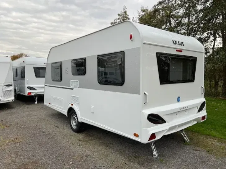 Fahrzeugbild Knaus Sport 450 FU Ambientebeleuchtung uvm. #7
