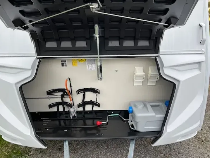 Fahrzeugbild Knaus Sport 450 FU Ambientebeleuchtung uvm. #16