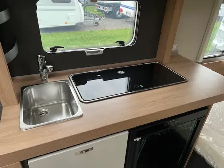 Fahrzeugbild Knaus Sport 450 FU Ambientebeleuchtung uvm. #11