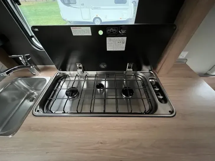 Fahrzeugbild Knaus Sport 450 FU Ambientebeleuchtung uvm. #12