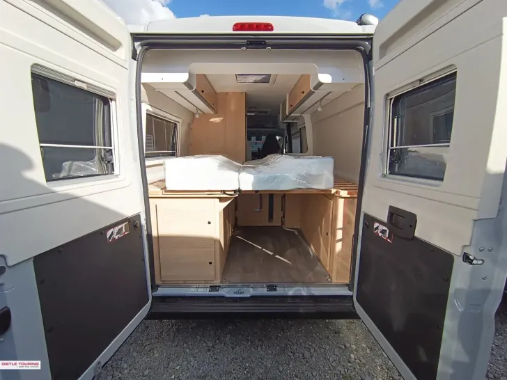 Fahrzeugbild Sunlight Cliff 640 X ++ Automatik #4