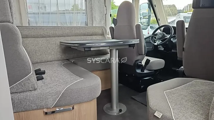 Fahrzeugbild Malibu I 490 RB LE comfort Mercedes #5