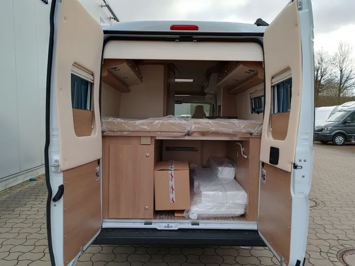 Fahrzeugbild Malibu Van first class - two rooms 640LE Tageszulassung #10