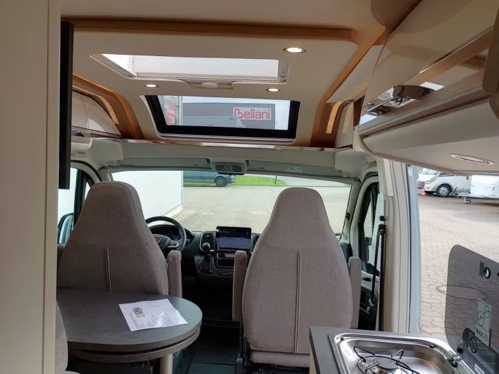 Fahrzeugbild Malibu Van first class - two rooms 640LE Tageszulassung #16
