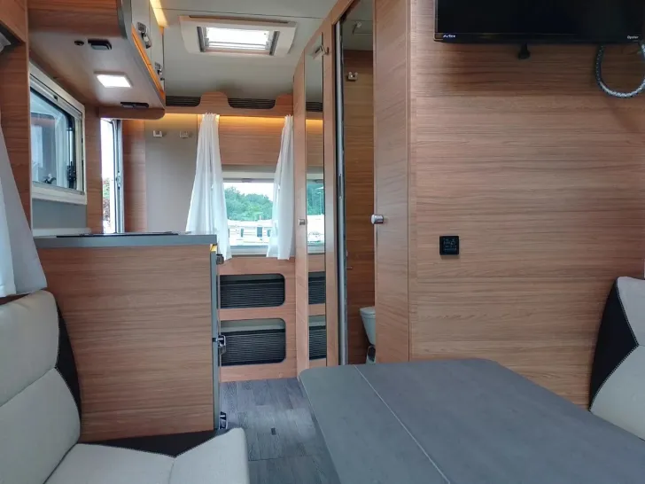 Fahrzeugbild Weinsberg X-Cursion Van 500 LT Ed.Pepper aus Vermietflotte #18