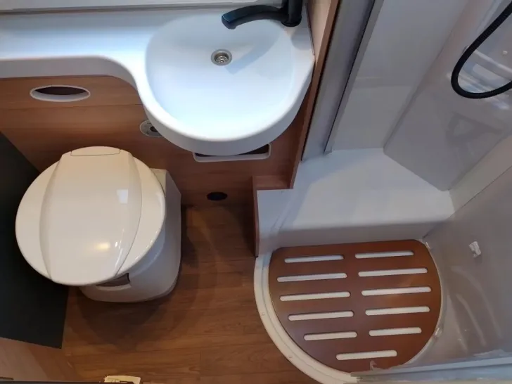 Fahrzeugbild Knaus L!VE WAVE 700 MEG Platinum Selection #14