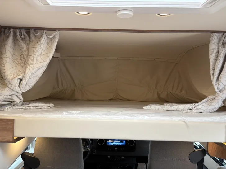 Fahrzeugbild Carthago C2-tourer I 147 RB LE L comfort UVP: 162.785,- E #11