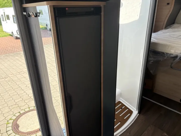Fahrzeugbild Knaus L!VE WAVE 700 LX Platinum Selection UVP: 131.180,- #11