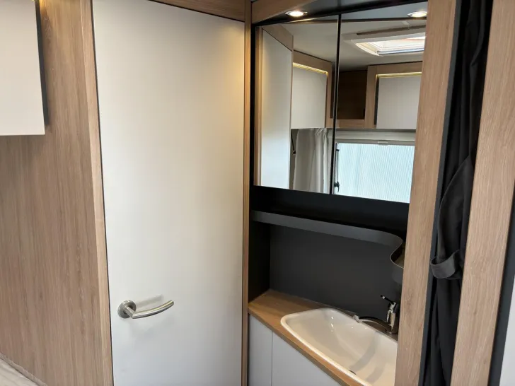 Fahrzeugbild Knaus Sport 450 FU #14
