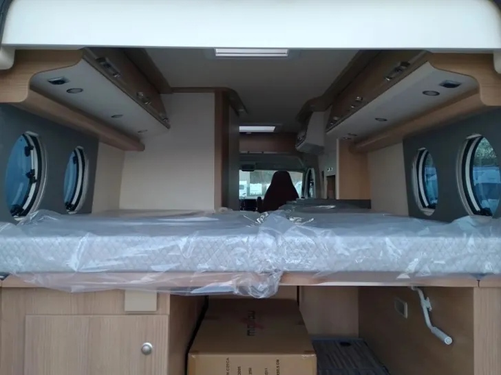 Fahrzeugbild Malibu Van first class - two rooms 640 LE RB #6