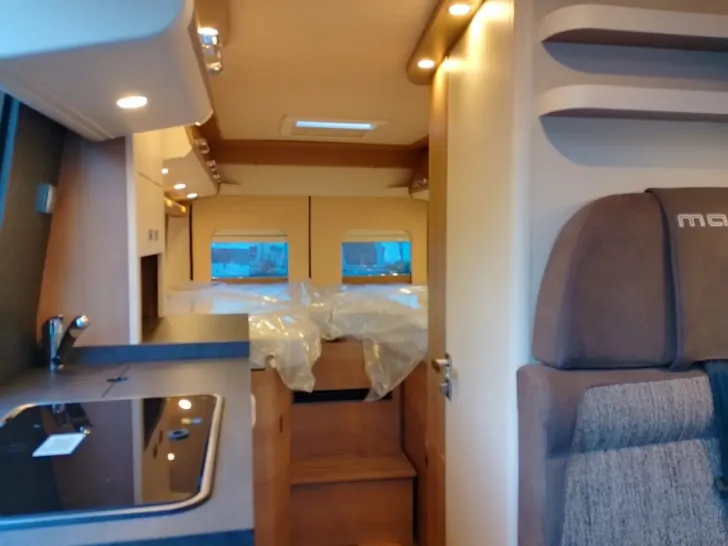 Fahrzeugbild Malibu Van first class - two rooms 640 LE RB #17
