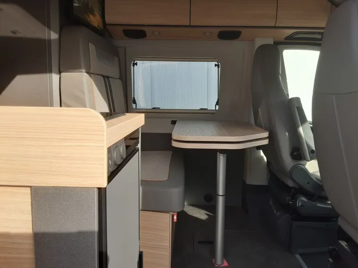 Fahrzeugbild Malibu Van first class - two rooms coupe 640 LE RB #7