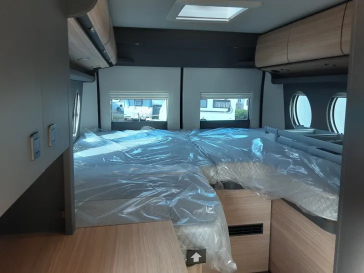 Fahrzeugbild Malibu Van first class - two rooms coupe 640 LE RB #14