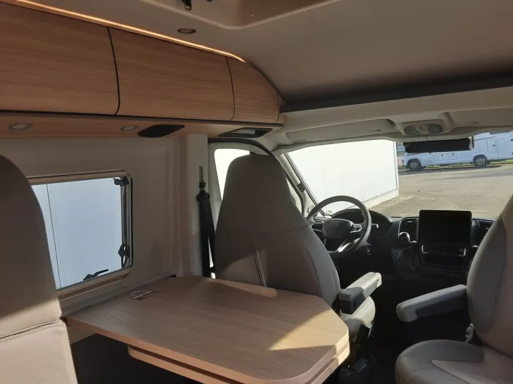 Fahrzeugbild Malibu Van first class - two rooms coupe 640 LE RB #23