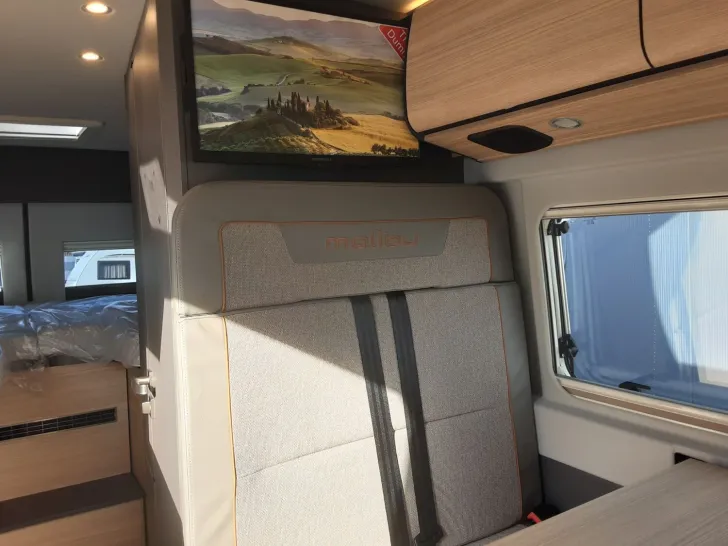 Fahrzeugbild Malibu Van first class - two rooms coupe 640 LE RB #24