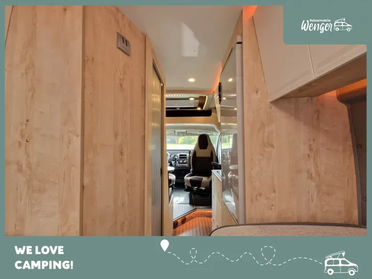 Fahrzeugbild Clever SELECT LINE Runner Längsbetten #32