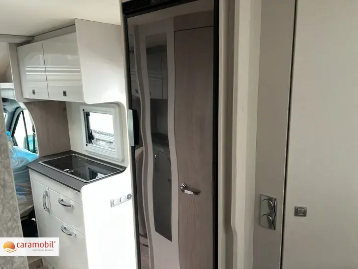 Fahrzeugbild Bürstner Lineo T 700 AHK/Markise/Winterpaket #12