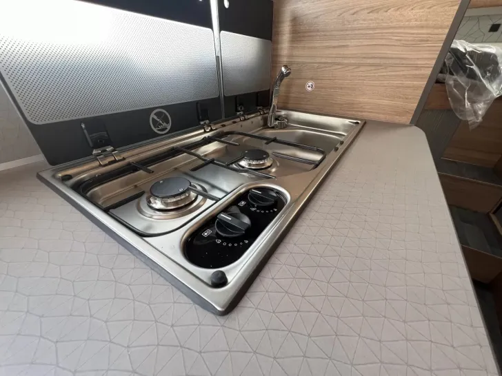 Fahrzeugbild Weinsberg CaraSuite Ford 650 MEG unbenutzt! #13