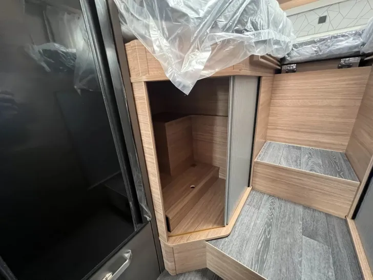 Fahrzeugbild Weinsberg CaraSuite Ford 650 MEG unbenutzt! #18