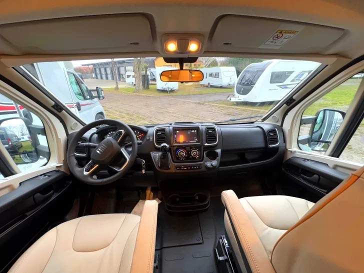 Fahrzeugbild Bürstner B66 TD 690 HUBBETT|LEDER|NAV+RFK|MARKISE|LITHIUM #7