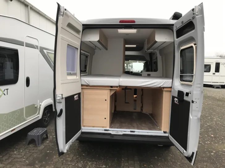 Fahrzeugbild Sunlight Adventure Cliff 602 #6