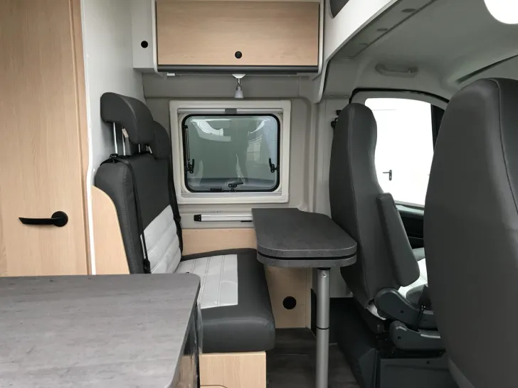 Fahrzeugbild Sunlight Adventure Cliff 602 #10