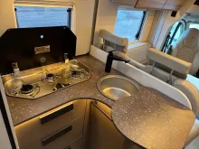 Fahrzeugbild Bürstner B66 690 TD Sondermodell *Automatik* #8