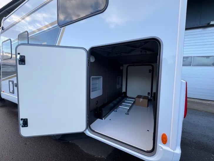 Fahrzeugbild Bürstner B66 690 TD Sondermodell *Automatik* #13