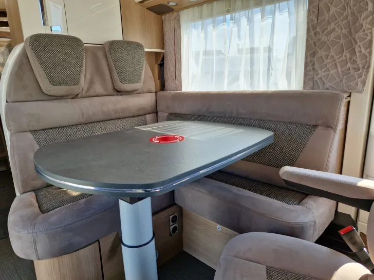 Fahrzeugbild Carthago C1-TOURER I 143 KB-LE C MB #10