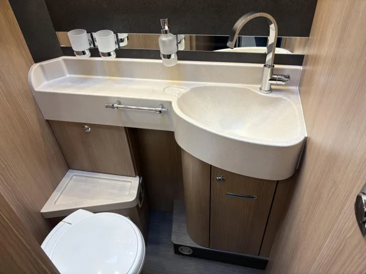 Fahrzeugbild Carthago C1-tourer Edition+ I 149 RB LE comfort #21