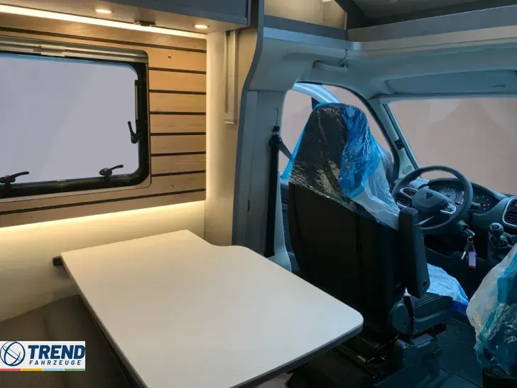 Fahrzeugbild Crosscamp EXPDN T 7.4 D Peugeot #11