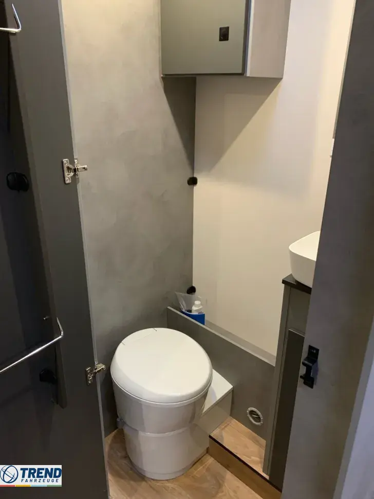 Fahrzeugbild Crosscamp EXPDN T 7.4 D Peugeot #15