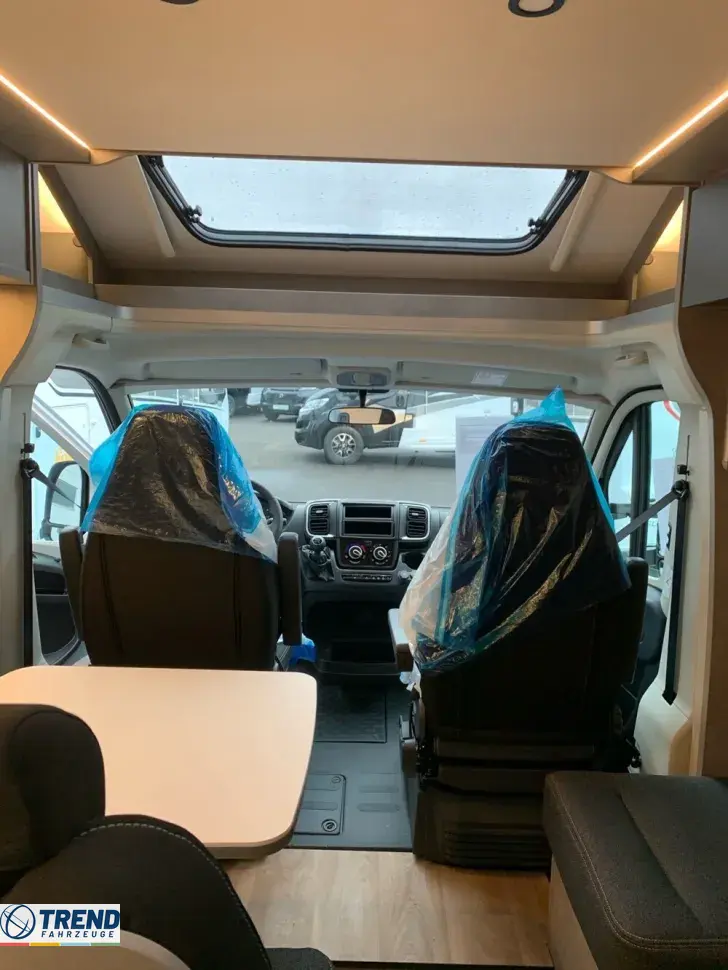 Fahrzeugbild Crosscamp EXPDN T 7.4 D Peugeot #18