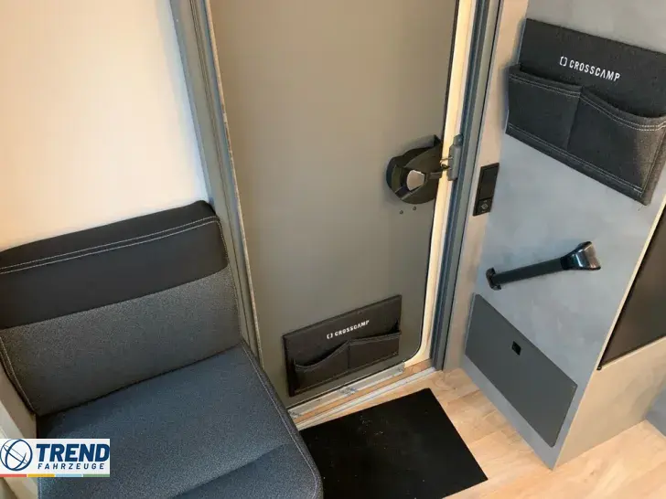 Fahrzeugbild Crosscamp EXPDN T 7.4 D Peugeot #21