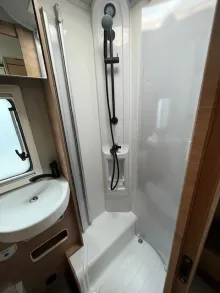 Fahrzeugbild Knaus L!VE I 700 MEG Verfügbar 11/26 #9