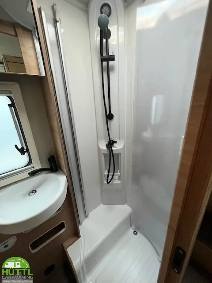 Fahrzeugbild Knaus L!VE I 700 MEG Verfügbar 11/26 #9